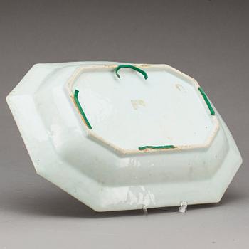 TERRINFAT, porslin, Kina, Qianlong(1736-1795).