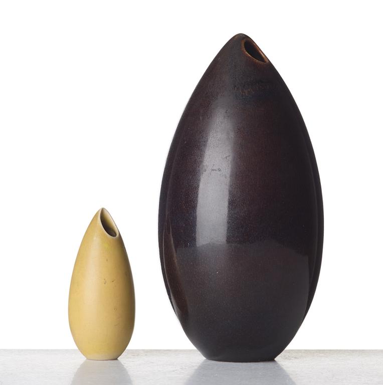 Stig Lindberg, two stoneware vases "Gnurglor", Gustavsberg studio, Sweden 1961.