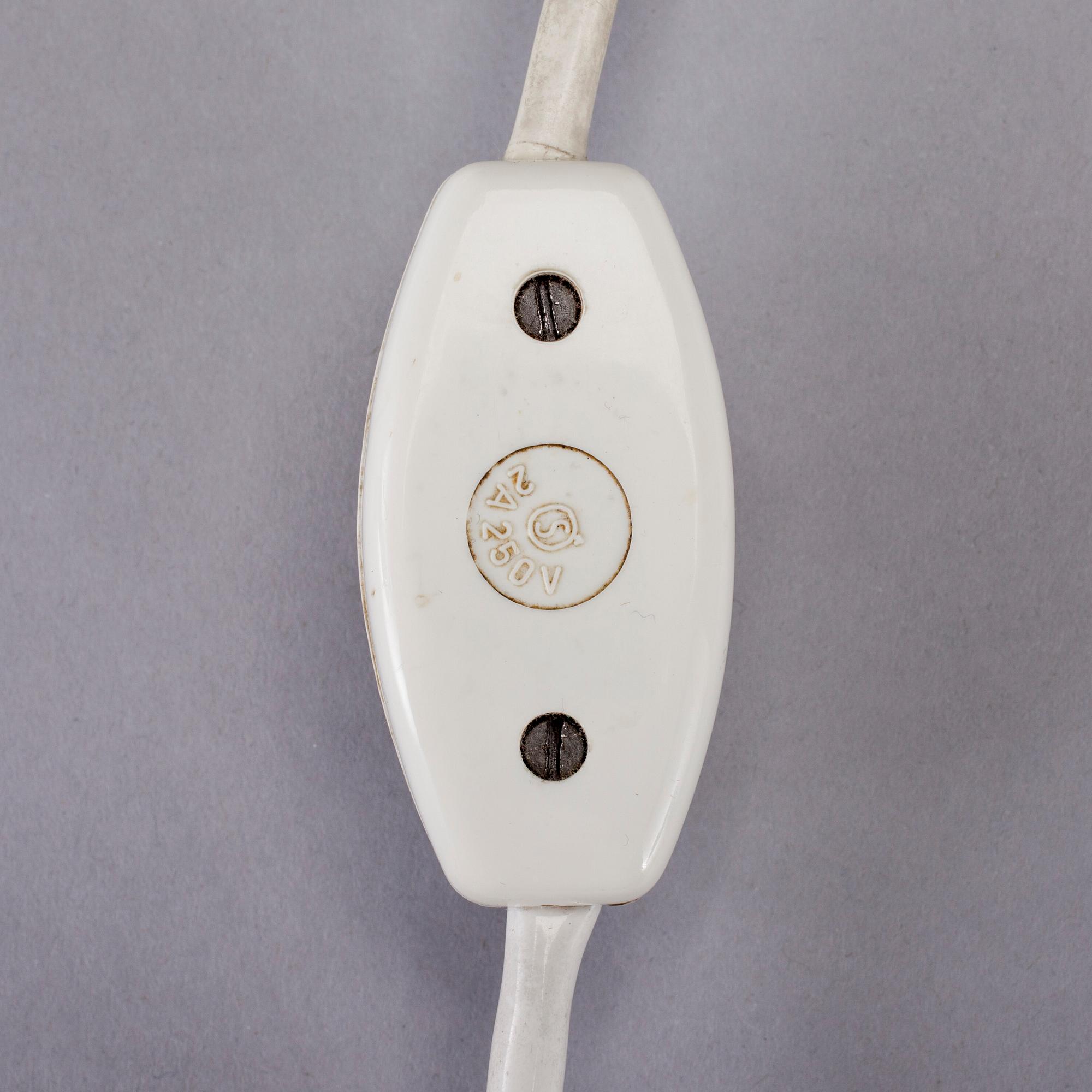 VÄGGLAMPOR, 2 st, design Mauri Almari, stämplade Idman,