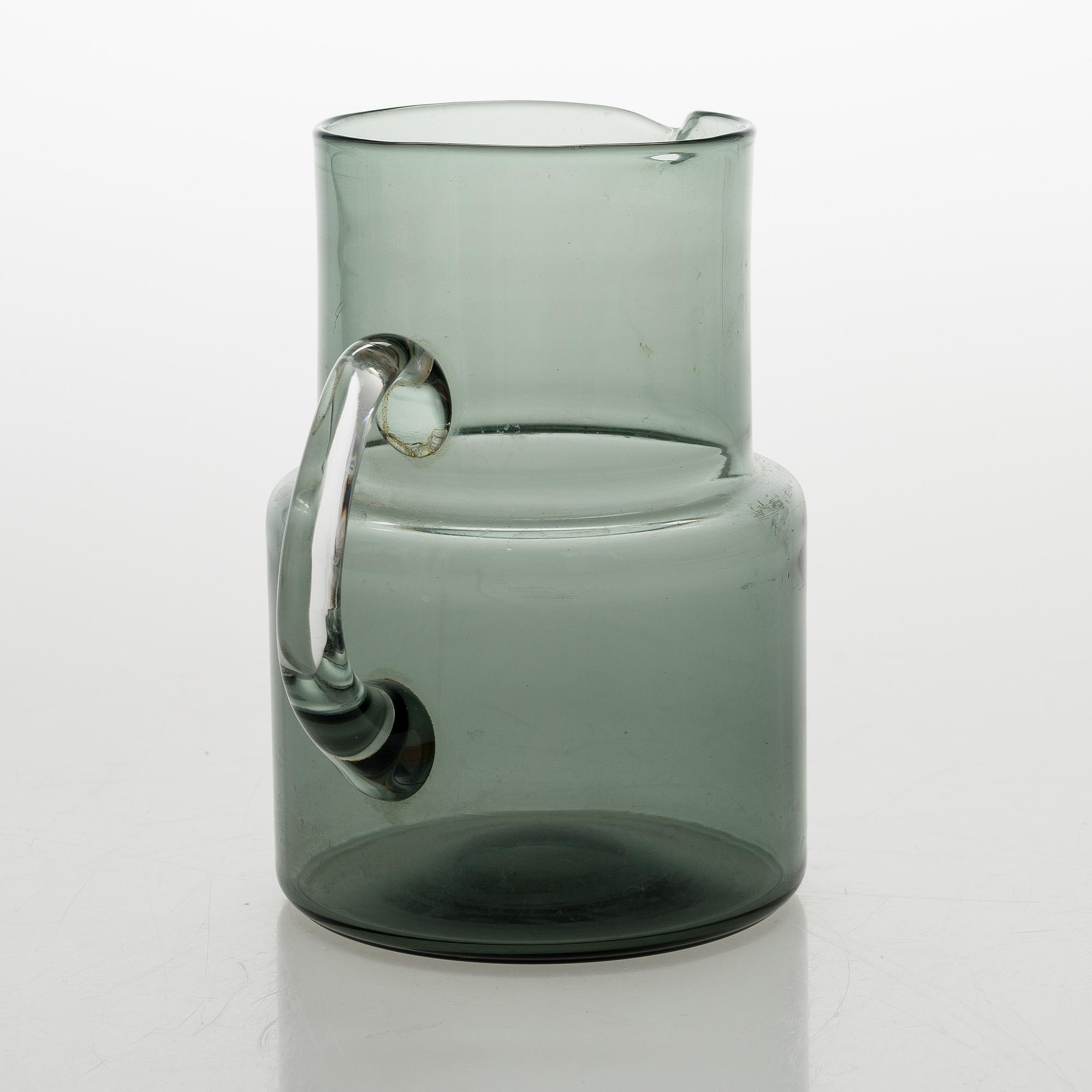 SAARA HOPEA, MEHUASTIASTO, lasia, Nuutajärvi. Suunniteltu 1952.