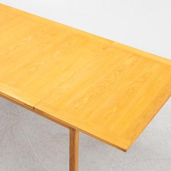 Bertil Fridhagen, an oak dining table, Bodafors.