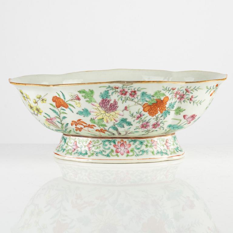 Skål på fot, Kina, Qingdynastin, 1800-tal.