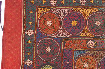 Semi-antique Rasht embroidery, approx. 198 x 125 cm.
