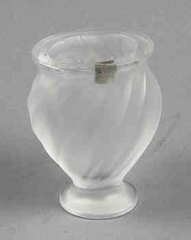 VAS, glas. Lalique, Frankrike. Sign.
