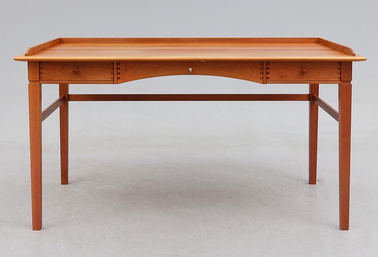 SKRIVBORD, Søren Nissen and Ebbe Gehl, Aksel Kjersgaard, Naver Collection, Danmark, 1990-2010.