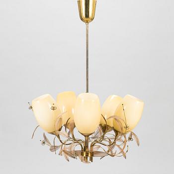 Paavo Tynell, A mid-20th century '9029/5' chandelier for Taito, Finland.