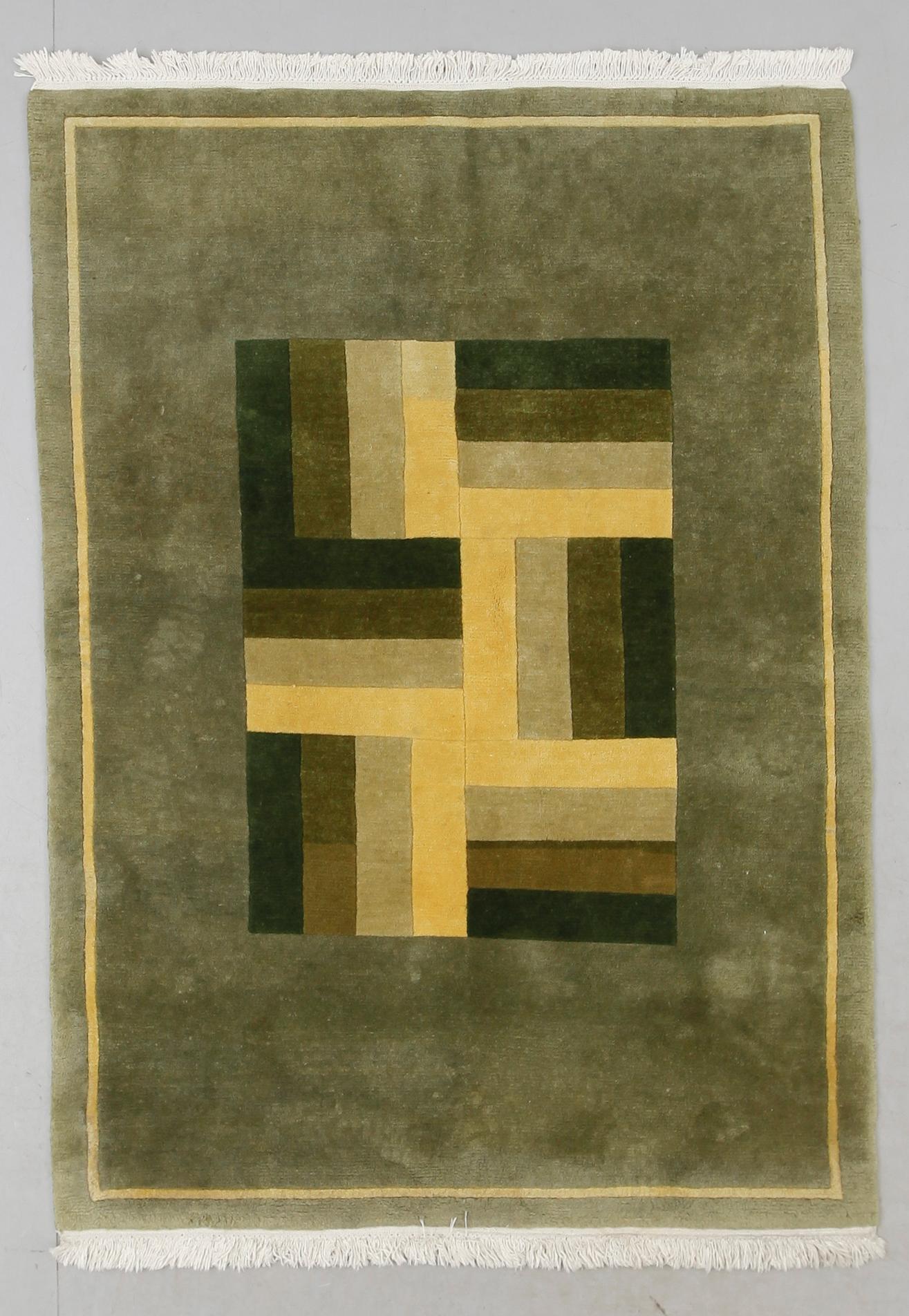 MATTA, orientalisk. Ca 200 x 142.