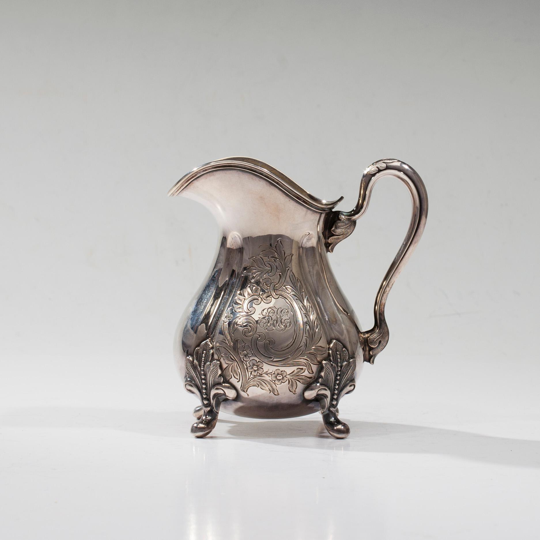 KAFFESERVIS, 3 delar, silver, Auran Kultasepät, Åbo 1915-1916. Tot. vikt ca 1290 g.