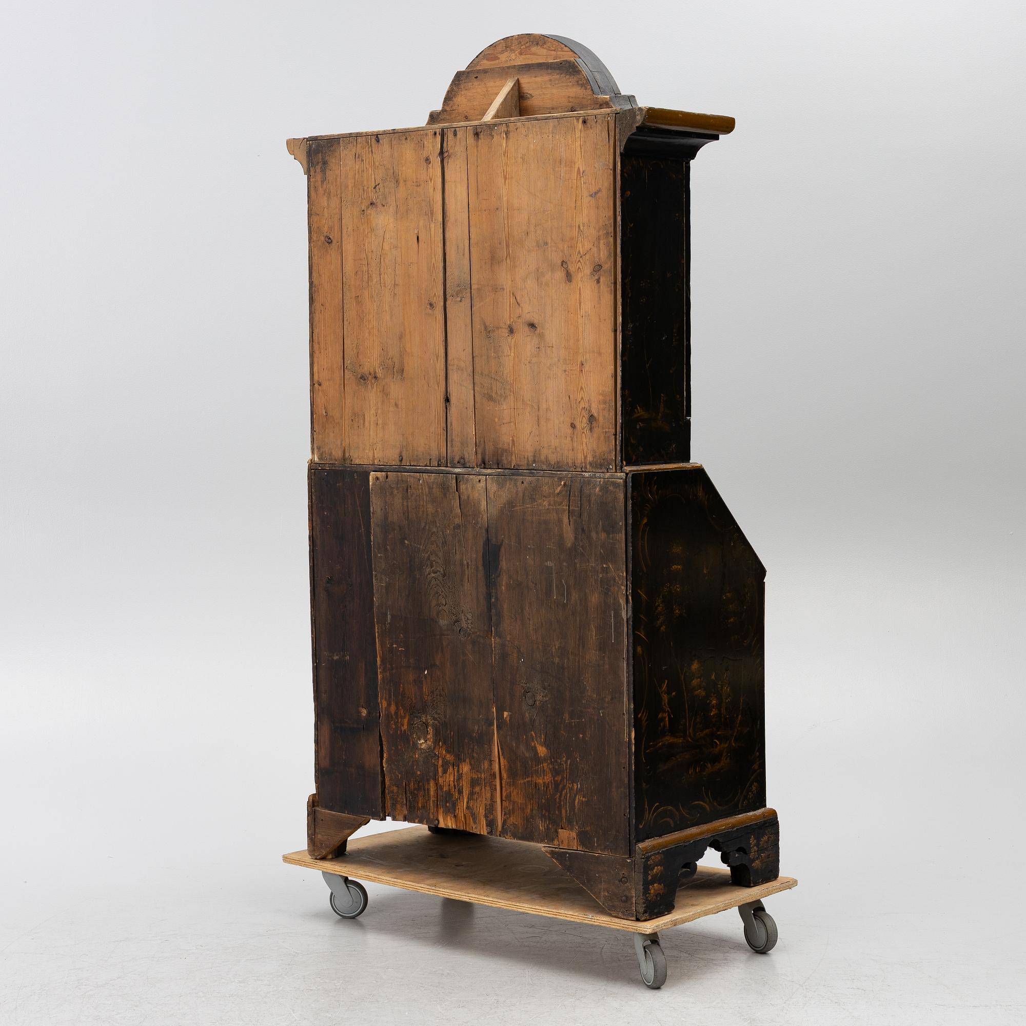 A writing cabinet, Norway, 18th/19th Century.