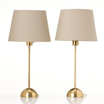 Eje Ahlgren, bordslampor, ett par, modell B 04, Bergboms, Malmö, 1960-tal.