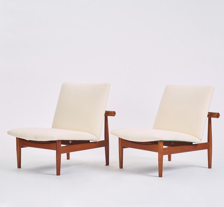 Finn Juhl, a pair of 'Japan' (FD-137) easy chairs and an ottoman, France & Son, Denmark, 1960s.