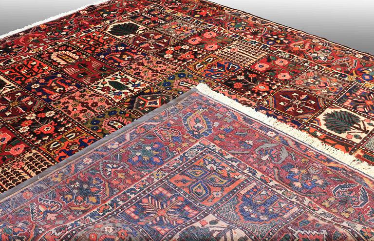 A carpet, Bakhtiari, around 342x 300.