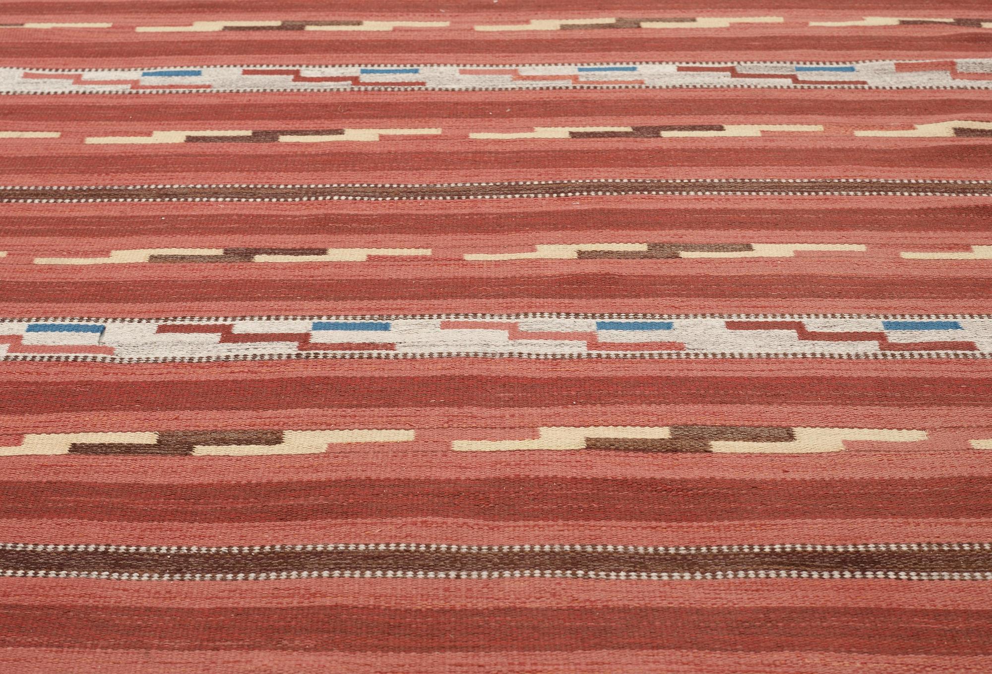 CARPET. Flat weave. 355 x 206,5 cm. Sweden around 1920.