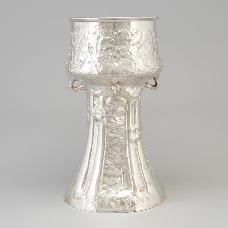 A Swedish Art Nouveau large naturalistic silver vase, maker's mark Emil O Möller, Malmö 1908.