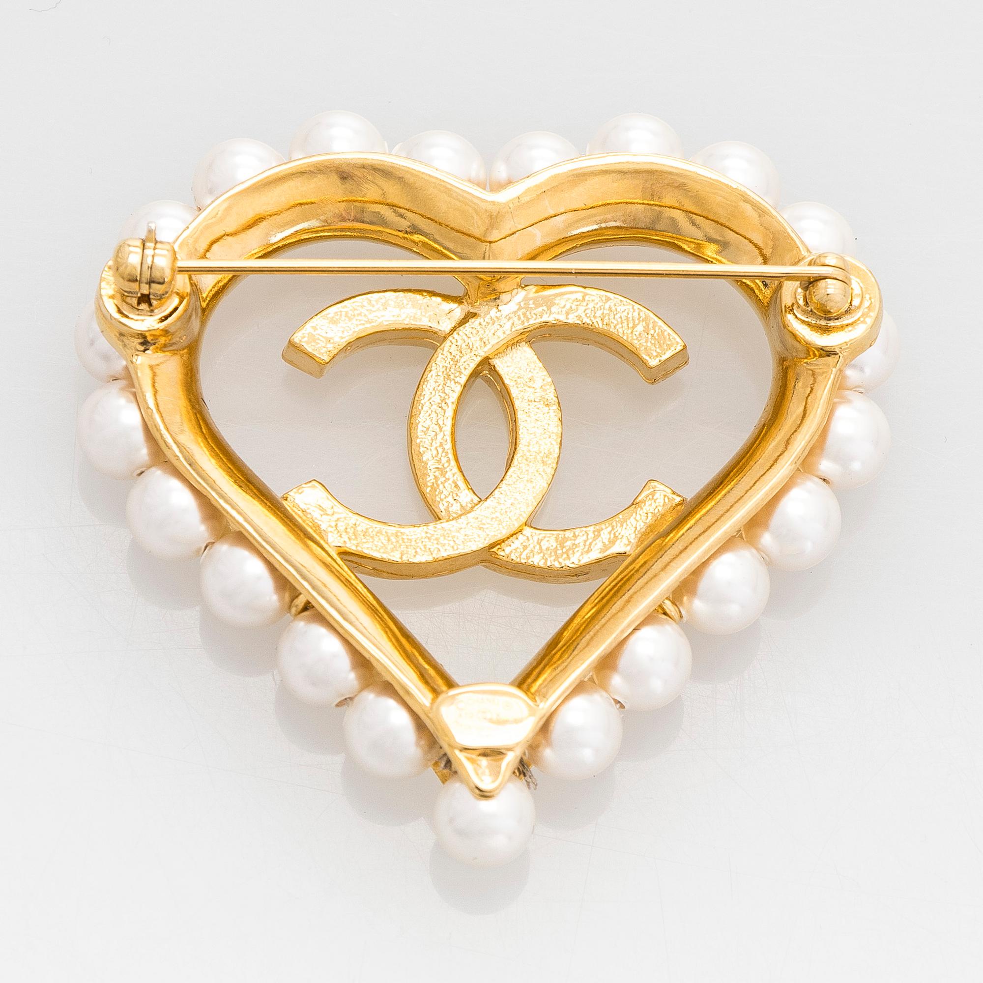 Chanel, brooch, 2019.