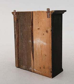 HÄNGSKÅP, allmoge, 1700-/1800-tal.