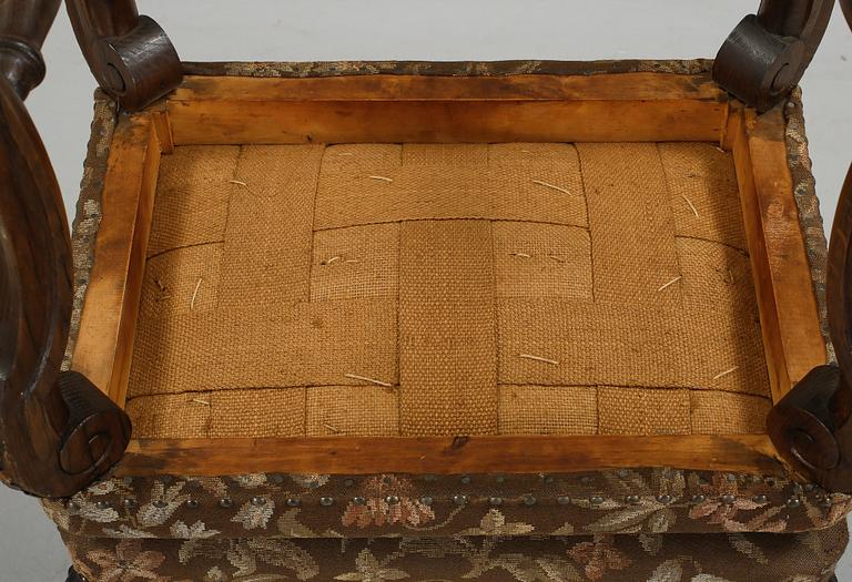 TABURETTER, ett par, barockstil, omkring år 1900.