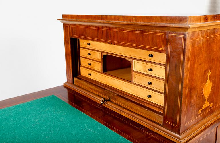 SKRIVBORD, gustaviansk stil, tidigt 1900-tal.