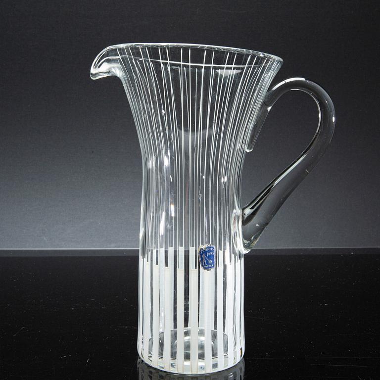 BENGT ORUP, a set of 36 pcs glass service.