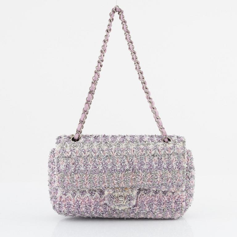 Chanel, a bouclé handbag, 2018.
