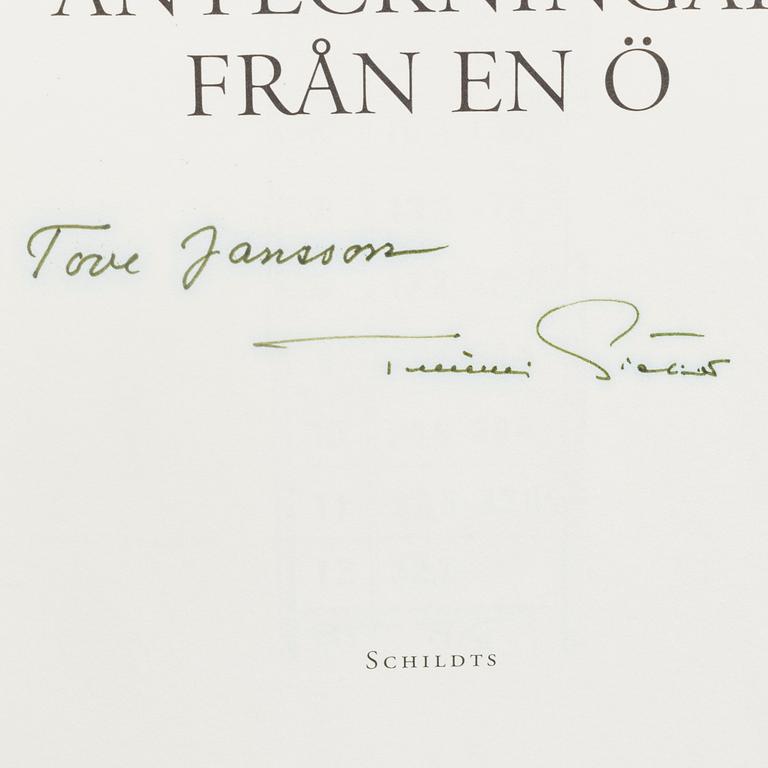 7+1  ST BÖCKER SIGNERADE TOVE JANSSON SAMT EN AV TUULIKKI PIETILÄ.