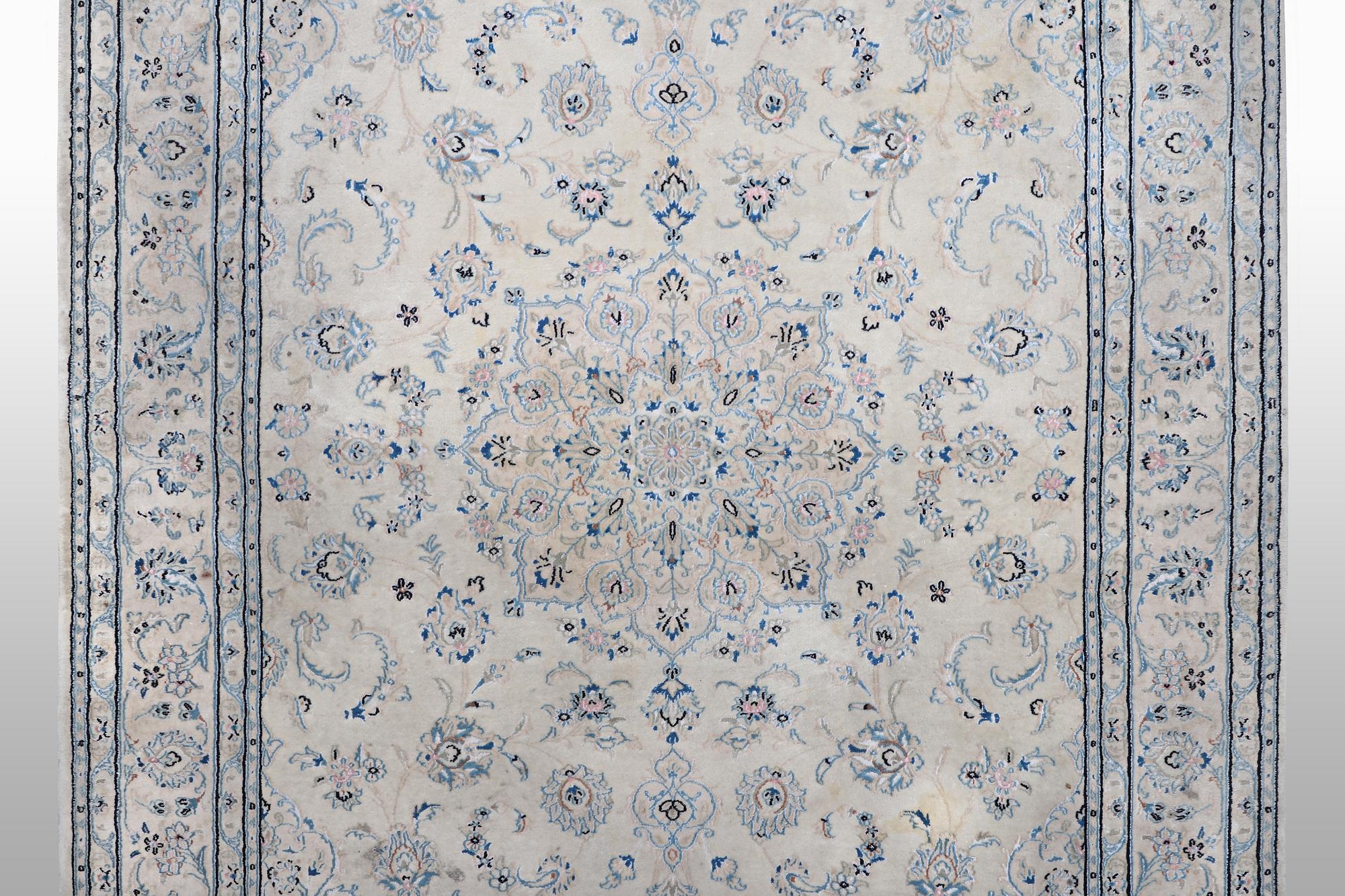 A rug, Nain, part silk, 6 Laa, ca 240 x 165 cm.