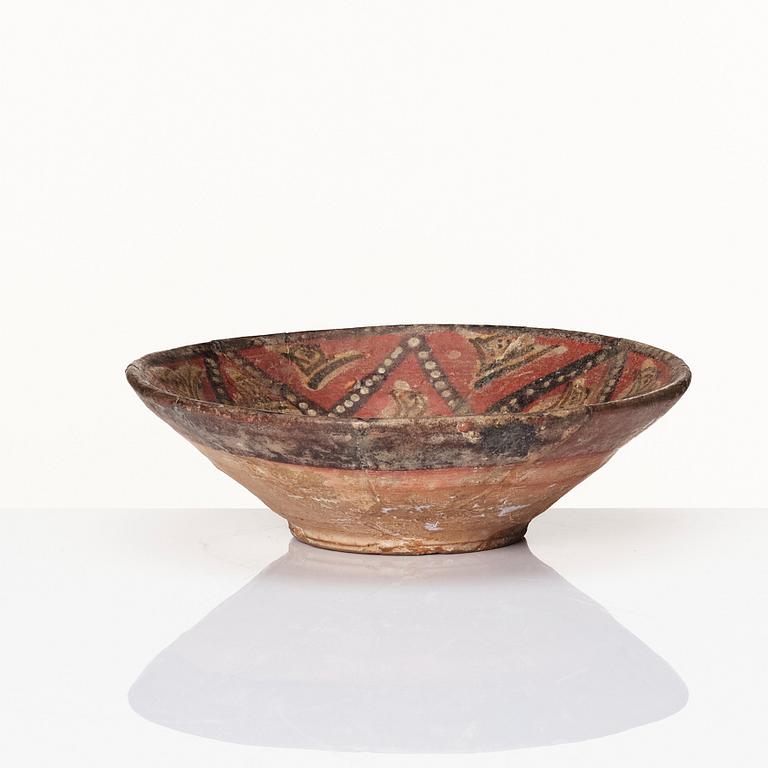 A 11 - 13 th century Samarkand - Uzbekistan, pottery bowl.