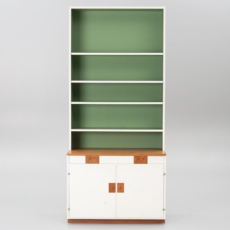 Josef Frank, A bookcase, model B2255, Firma Svenskt Tenn, before 1985.
