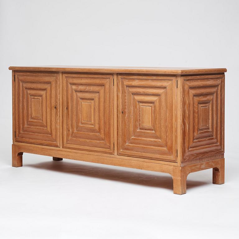 Oscar Nilsson, attributed to, a Swedish Modern oak sideboard, Sweden 1940s.