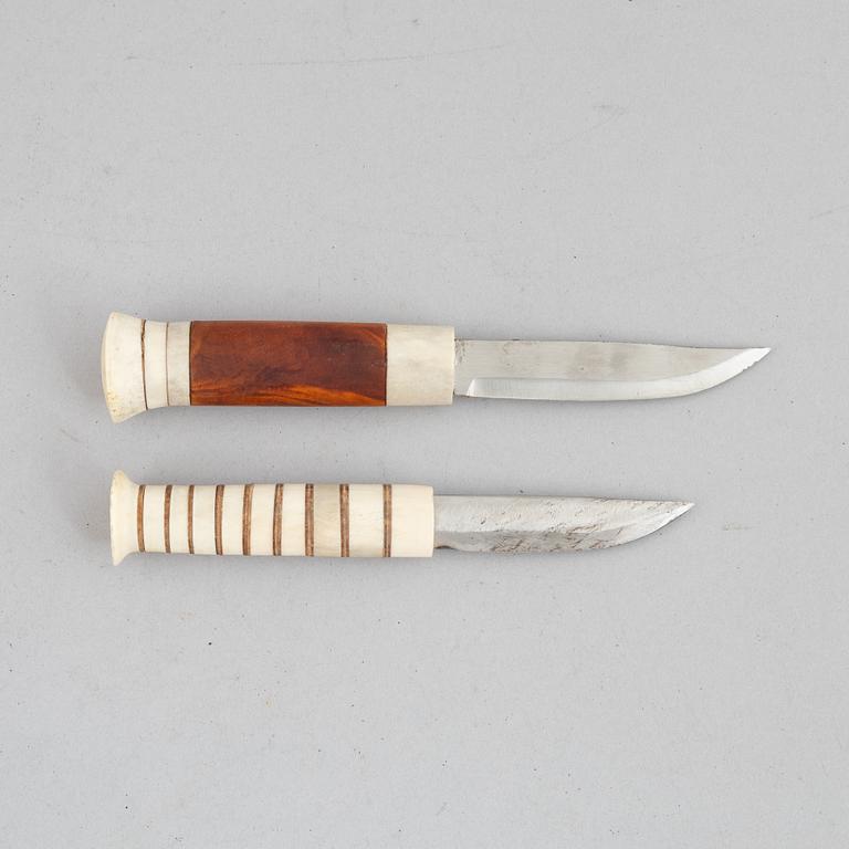 Two half-horn knives.