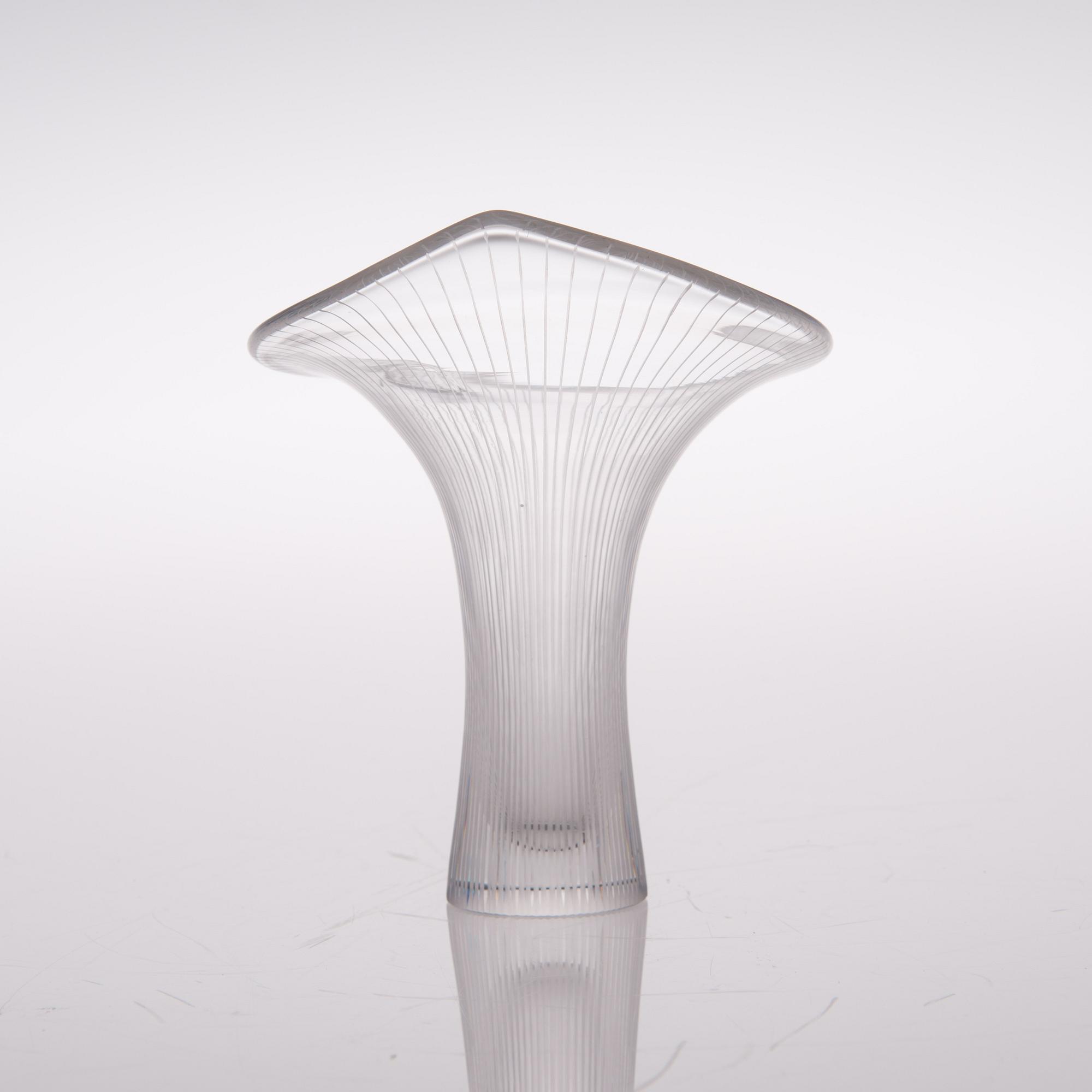 TAPIO WIRKKALA, KONSTGLAS / VAS, "Kantarell" sign. Tapio Wirkkala - Iittala -57.