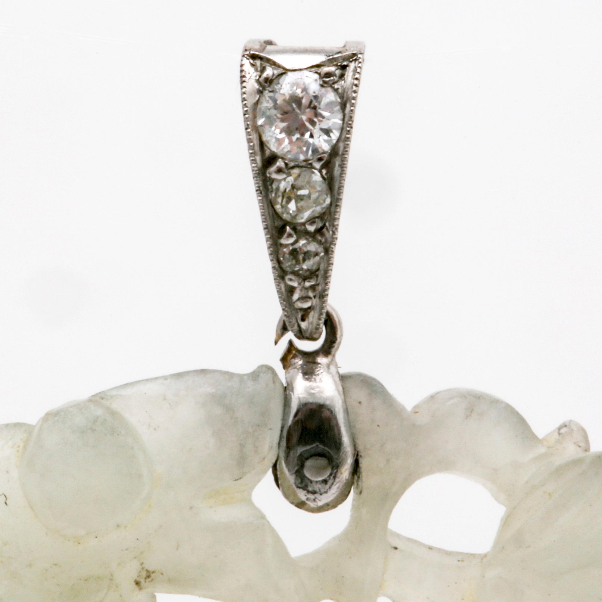 Pendant 18k whitegold, jadeite and brilliant-cut diamonds, height approx 6 cm.
