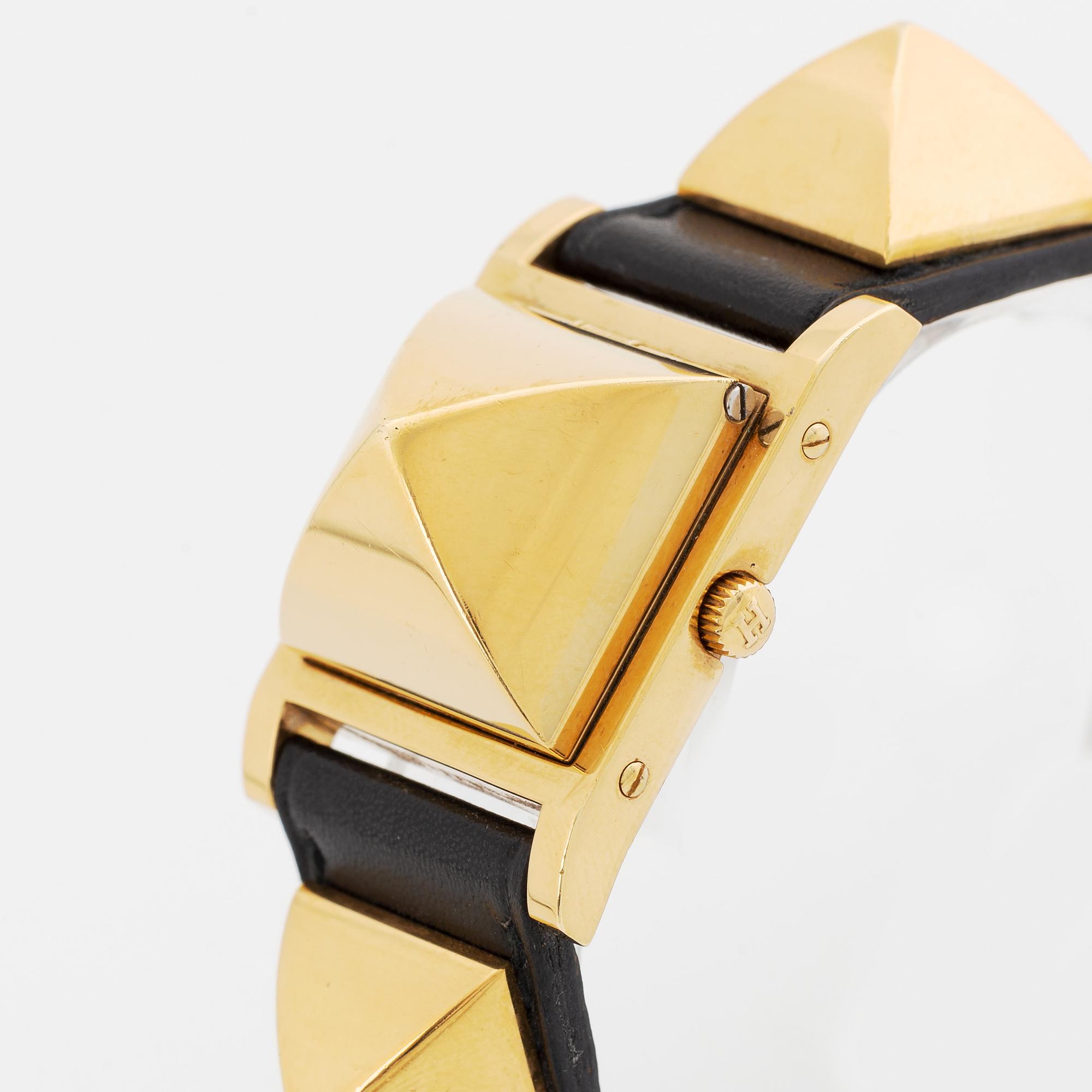 Hermès, Medor, wristwatch, 23 x 32 mm.