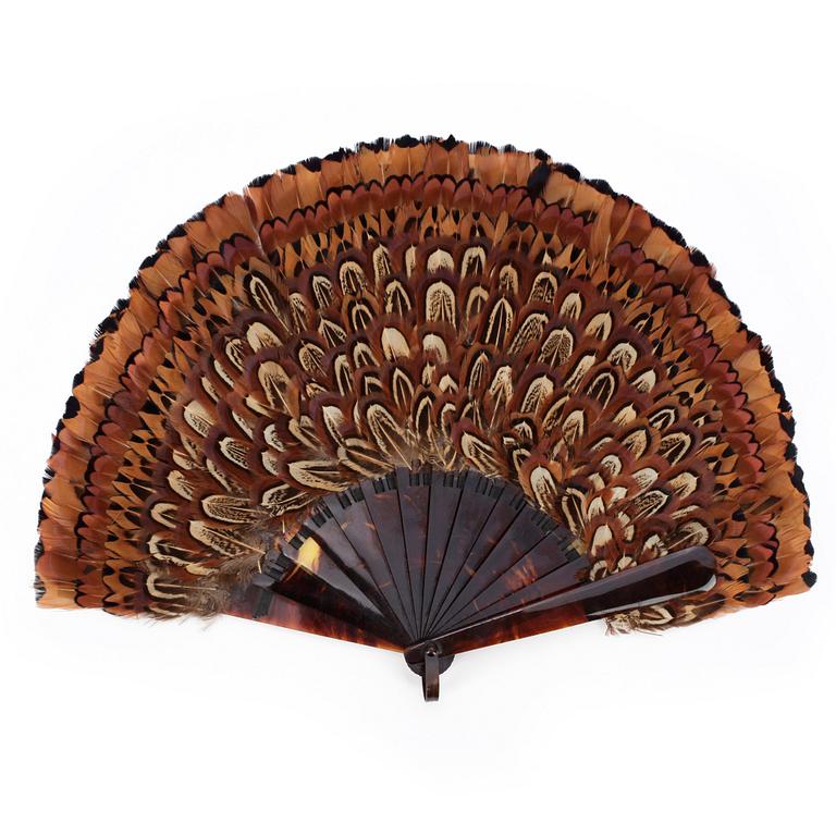 FOLDING FAN, 4 pieces, Southeast Asia from the first half of the 20th century.