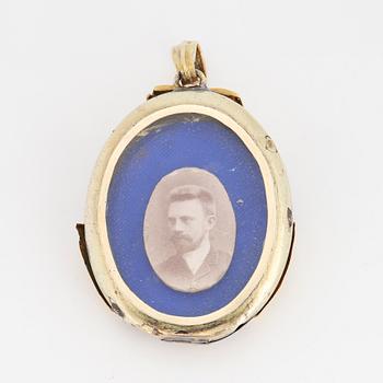 MEDALJONG, med foto.
