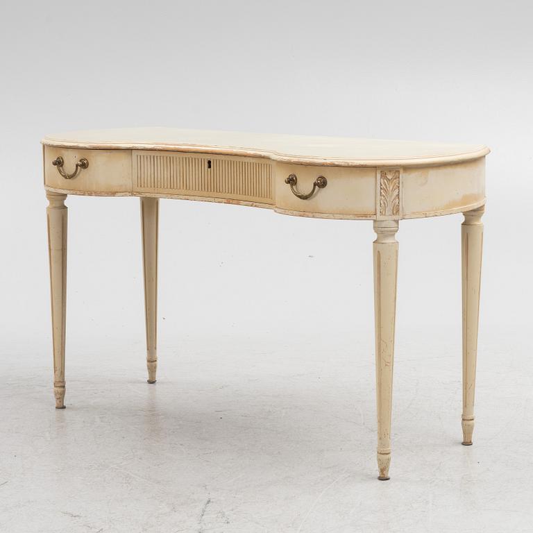 A dressing table with a stool, Blomstermåla, mid 20th Century.