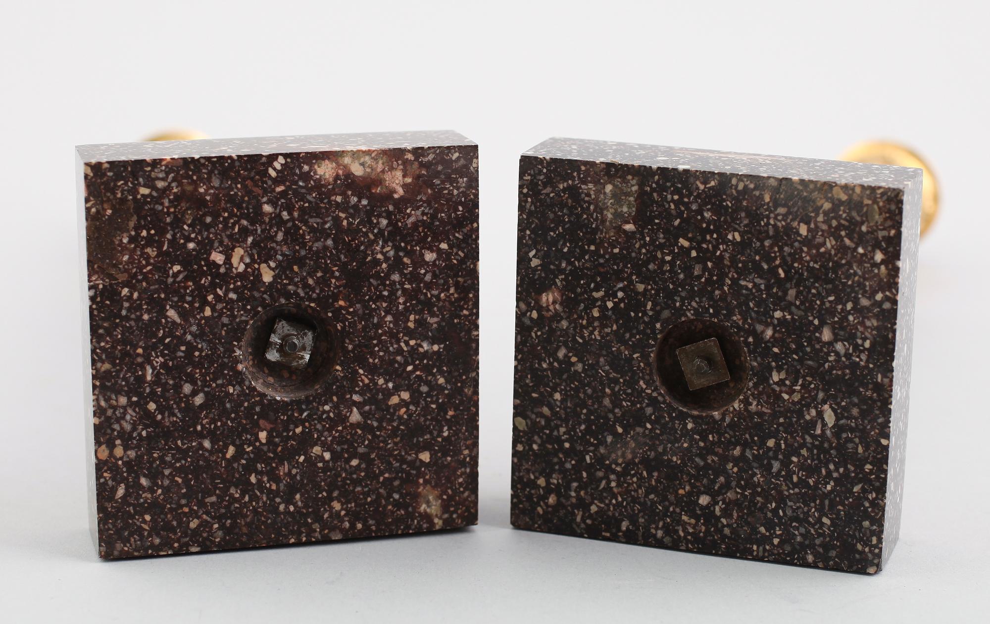 LJUSSTAKAR, 1 par, porfyr, gustaviansk stil, 1900-tal.