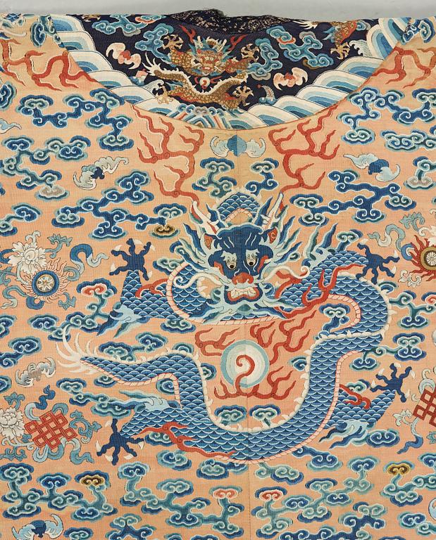 A ROBE, kesi weave (kossu). China late Qing dynasty. Height 141 cm.