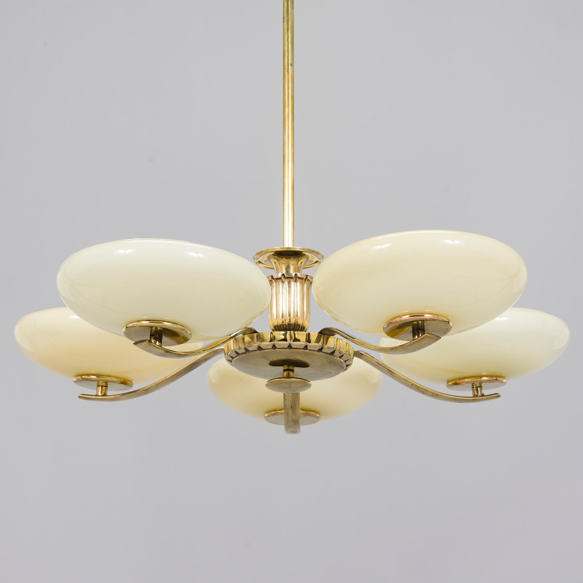 Paavo Tynell, A 1930's chandelier for Taito.