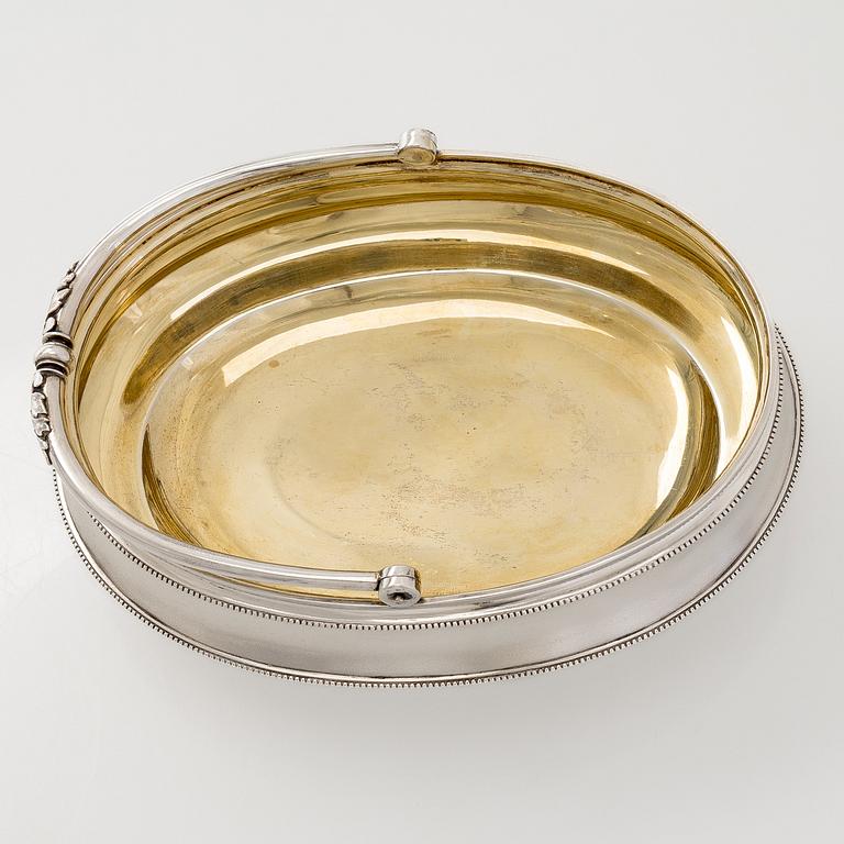 Brödkorg, silver, S:t Petersburg 1882-1899.