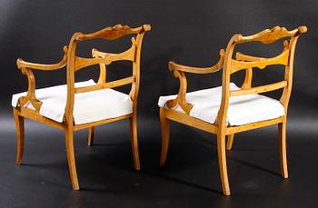 KARMSTOLAR, ett par, senempire, 1800-talets mitt.