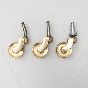 A Howard model sofa, 21st century.