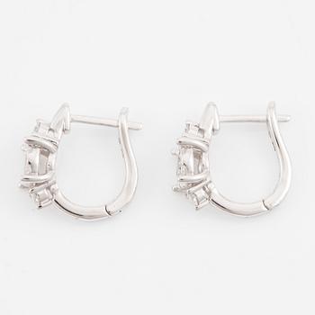 Earrings, 18K white gold set with brilliant-cut diamonds.