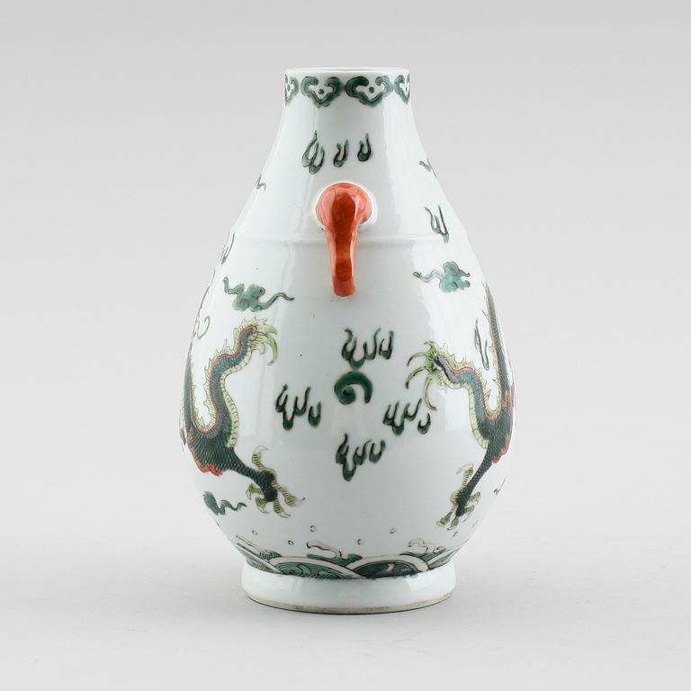 VAS, porslin, Kina, 1900-tal.