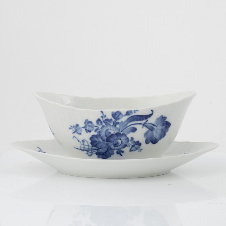 Matervis, 79 pieces, "Blue Flower", Royal Copenhagen, Denmark.
