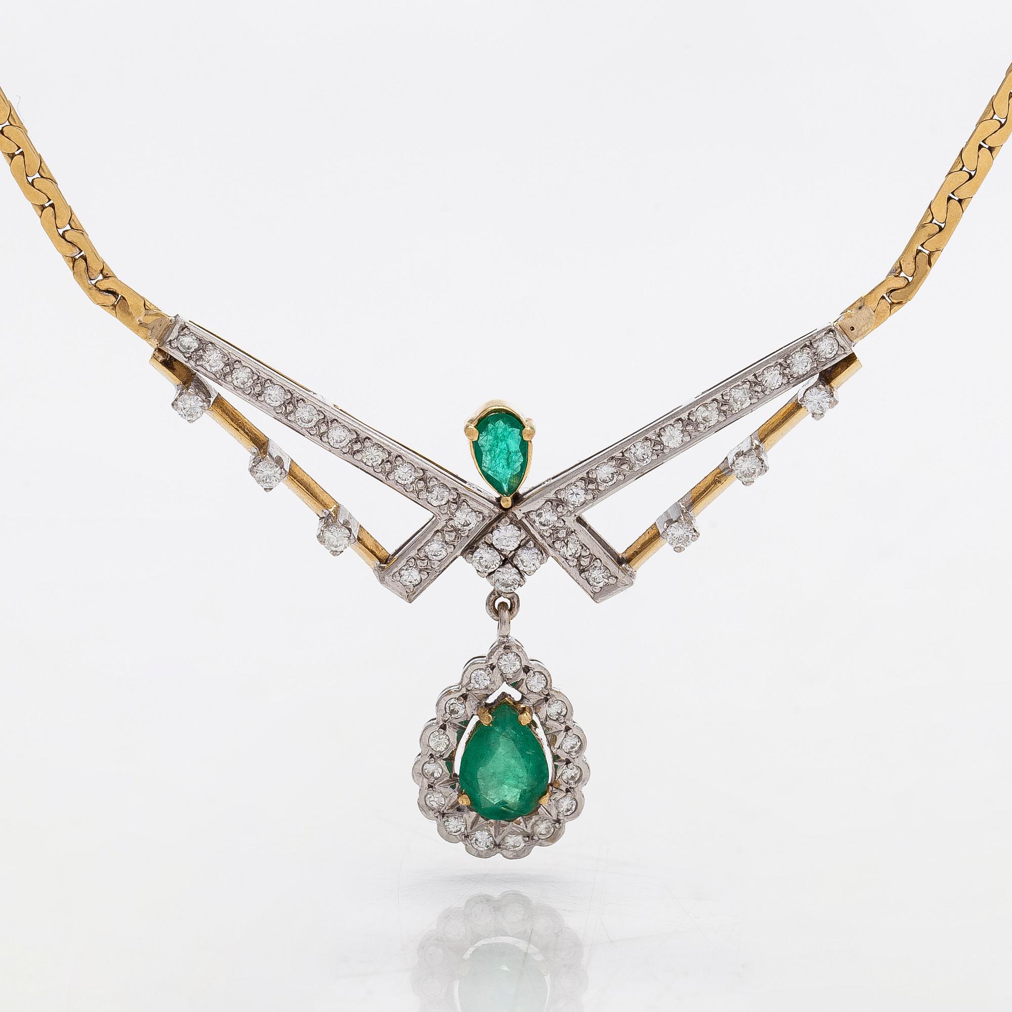 Halsband, collier, 18K guld med smaragder och diamanter.