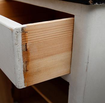 SÄNGBORD, 1 par, 1900-talets första hälft.