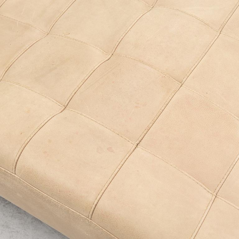 Chaise longue, "Dolce", Roche Bobois, France.