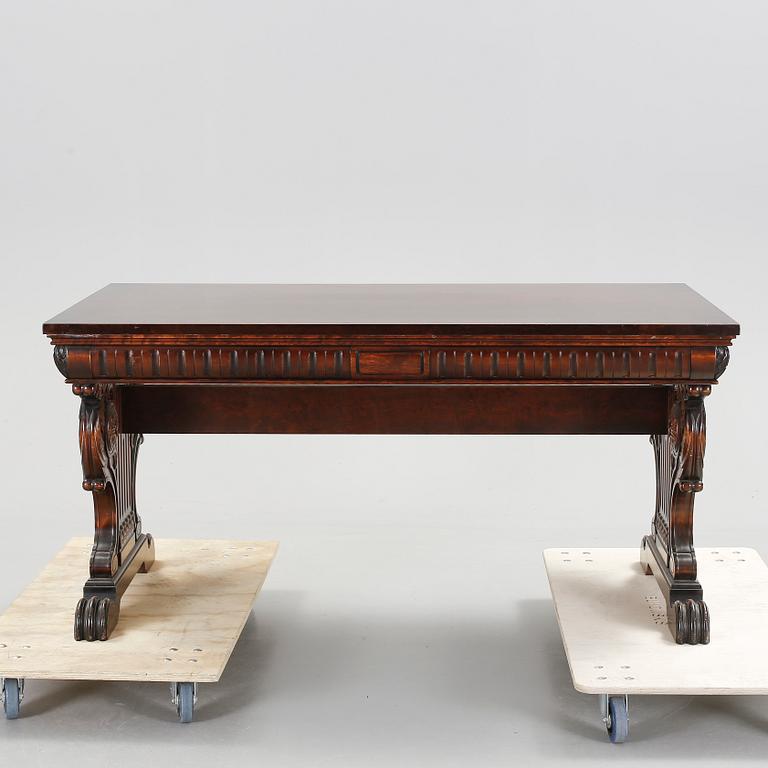 MATBORD / SKRIVBORD, 1900-talets andra kvartal.