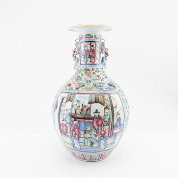 Floor vase China late 19th century Canton porcelain.